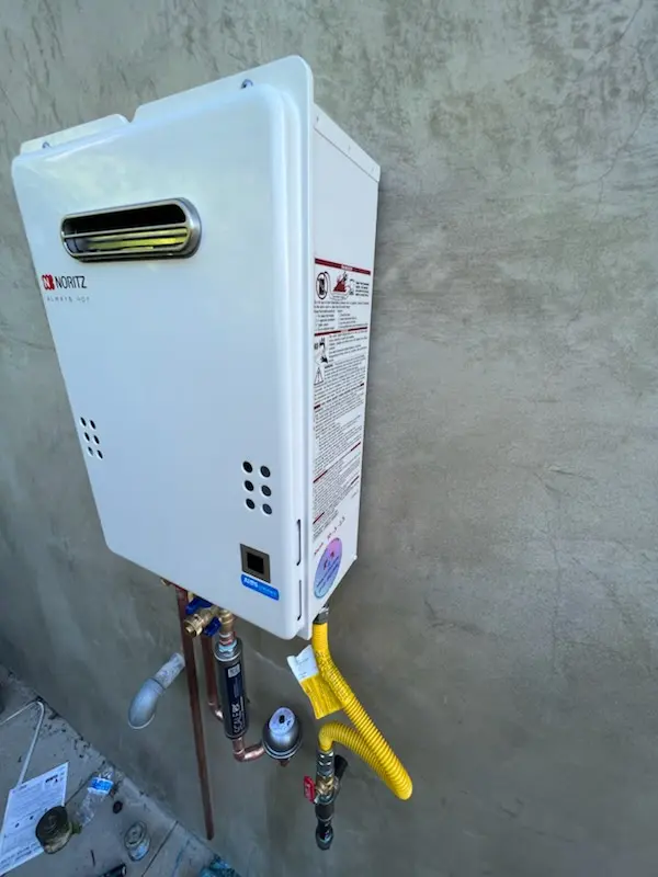 Tankless water heater installation for Daisytown homes